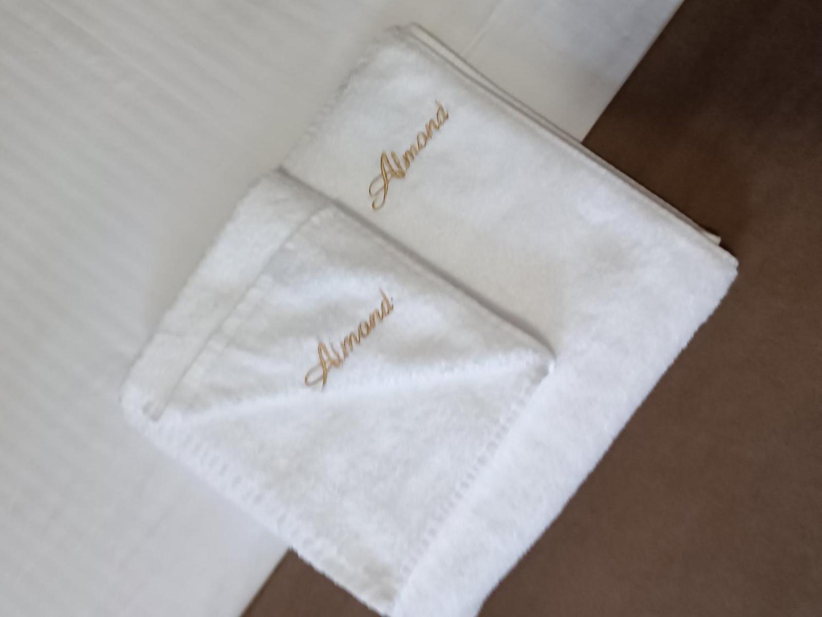 קרלובו Hotel-Restaurant Almond מראה חיצוני תמונה